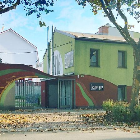 Hostel Wygodne Pokoje H16 Chorzów Exterior foto